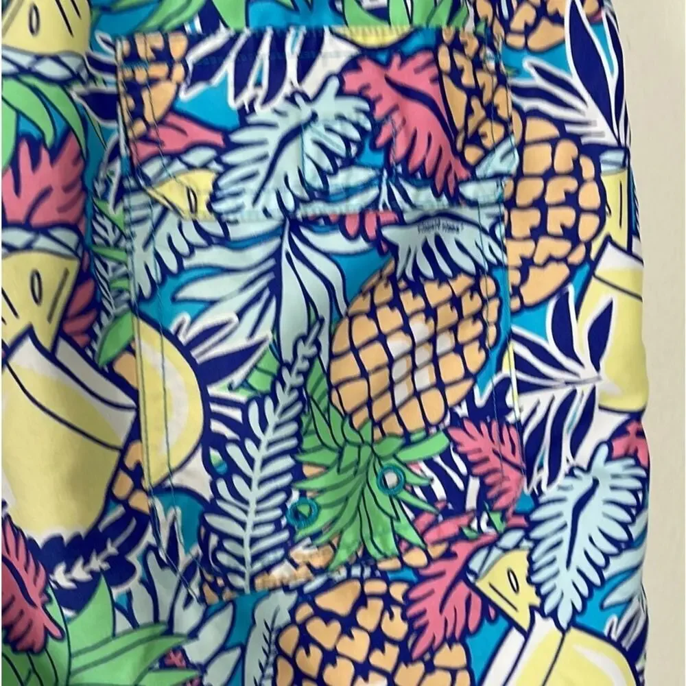 VINEYARD‎ VINES TROPICAL PRINT  MENS  SWIM TRUNKS   SIZE M